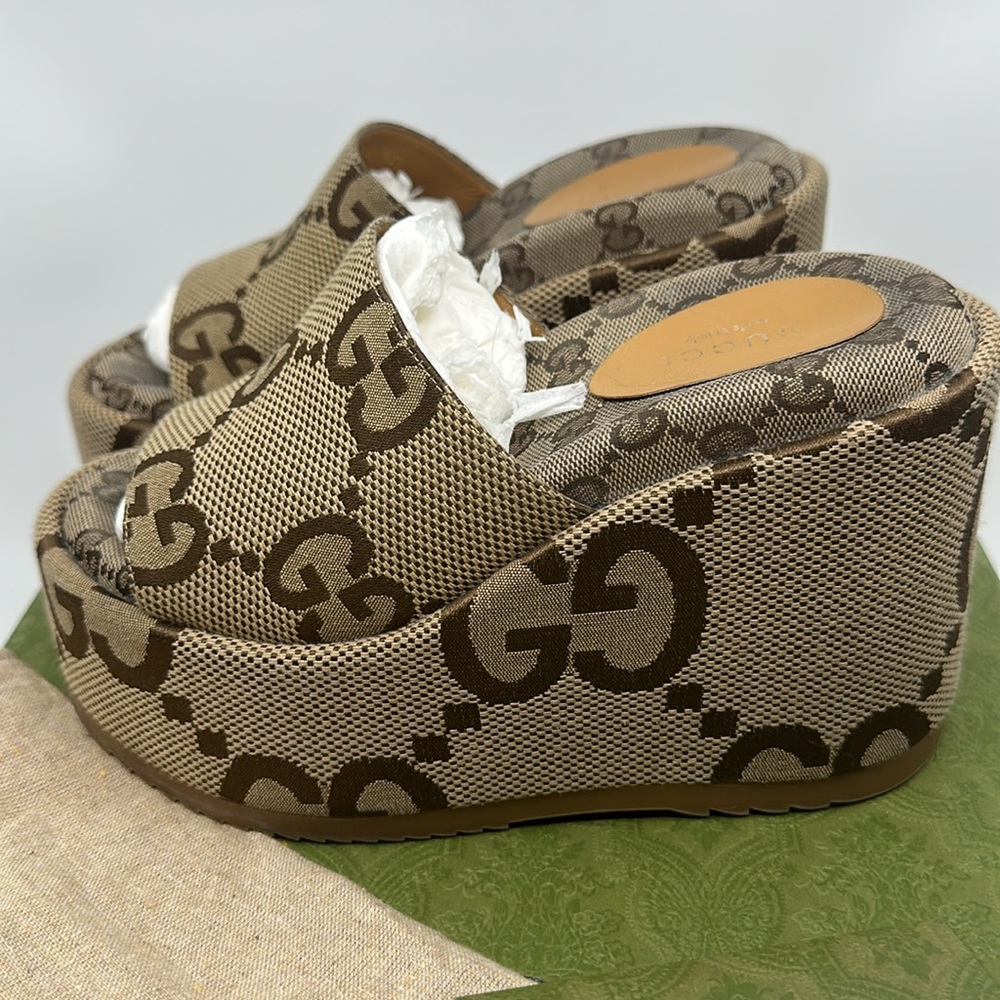 Gucci Brown Jumbo Monogram Platform Wedge Sandals, Sz 34 1/2 Box & Dustbags - Picture 5 of 16